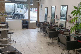 Salon de coiffure mixte - centre ville foix à reprendre - FOIX (09)
